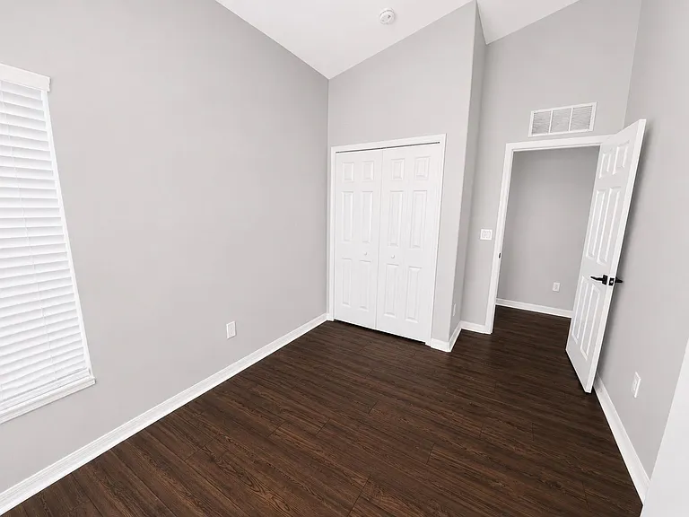 9253 Beaufort Ct — Photo 10