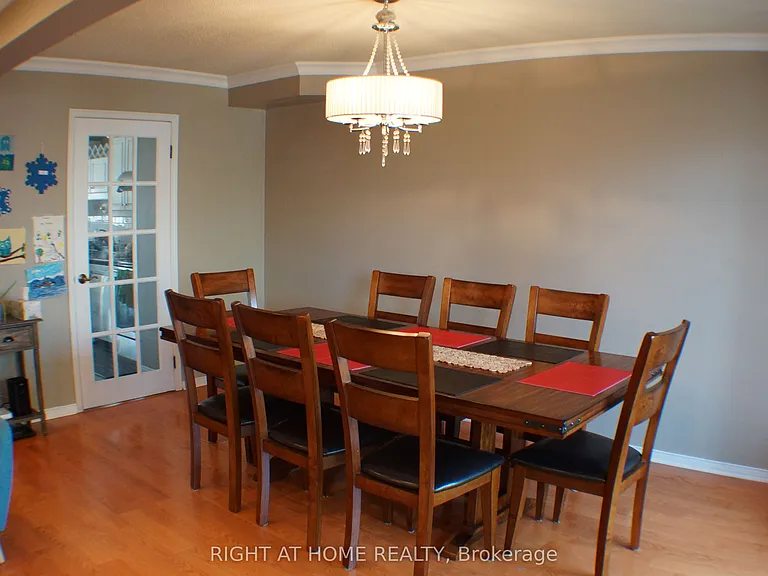 1140 Leewood Dr — Photo 12