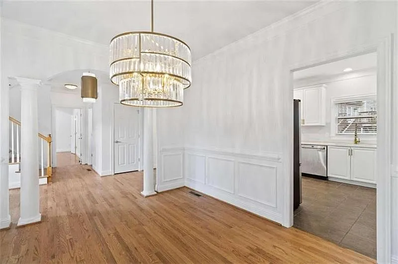 1711 Summit Glen Lane Atlanta Georgia - 1 — Photo 2