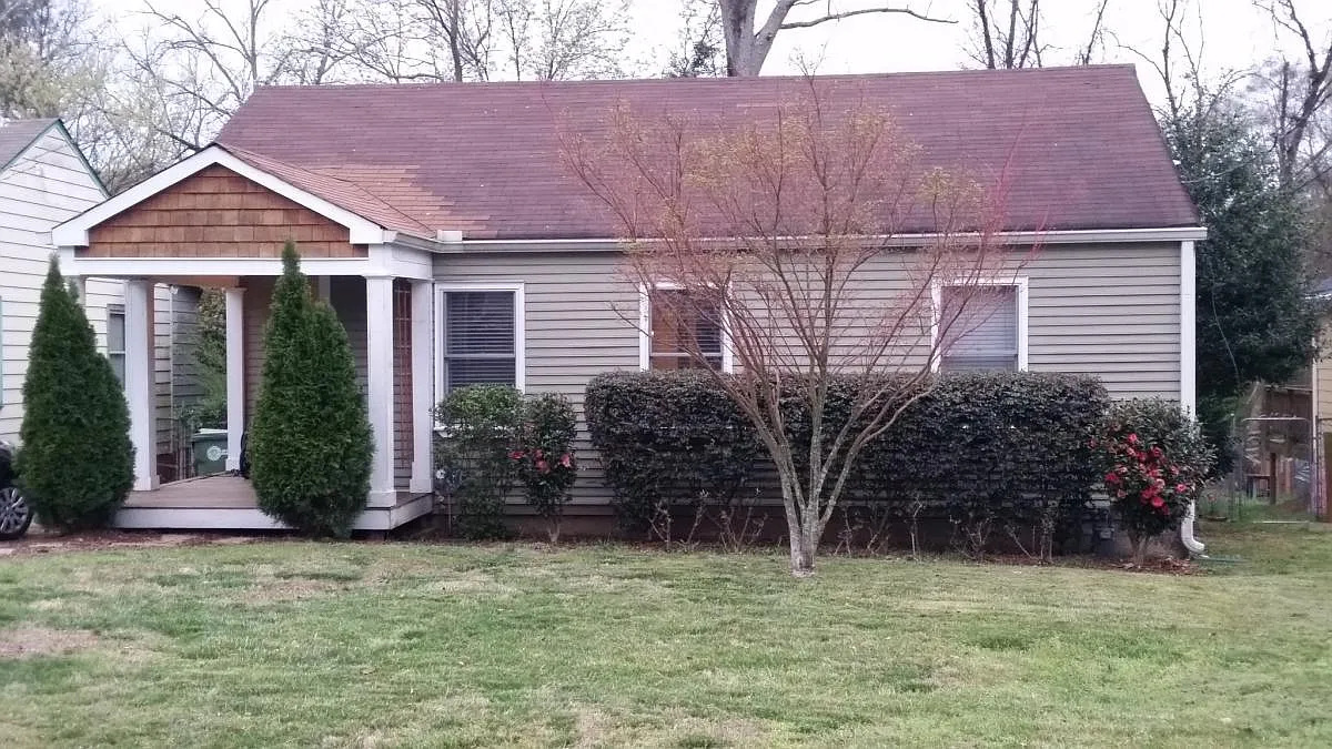 32 Aberdeen Street NE — Photo 1
