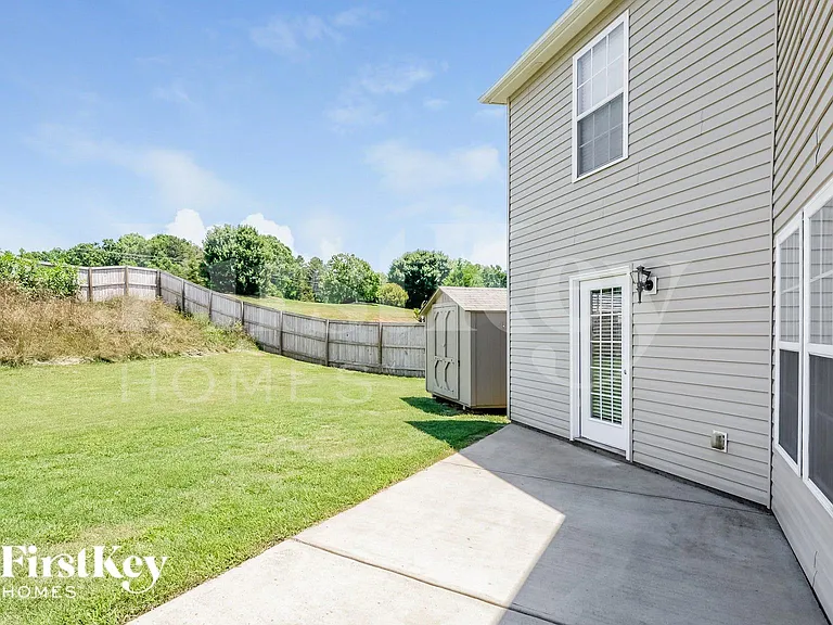 332 Zander Woods Ct — Photo 13