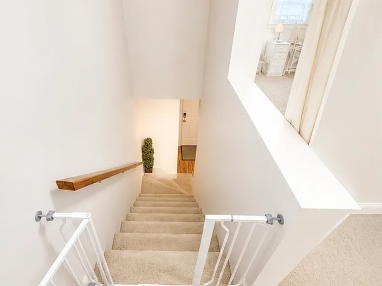 15 Wyman St — Photo 8