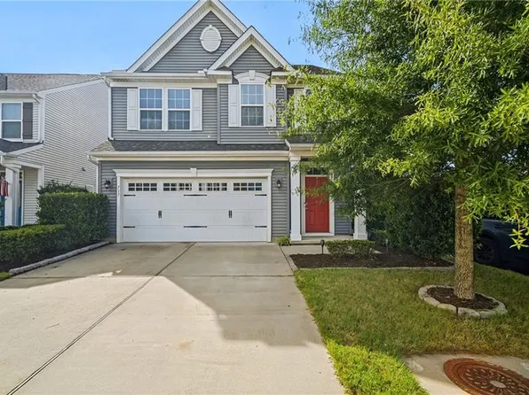 717 Hezekiah Little Dr, Virginia Beach, VA 23462