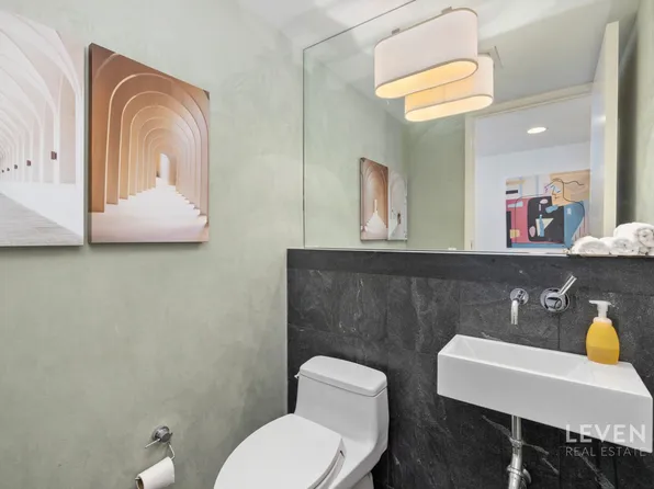 100 West 58th Street image 13 of 17