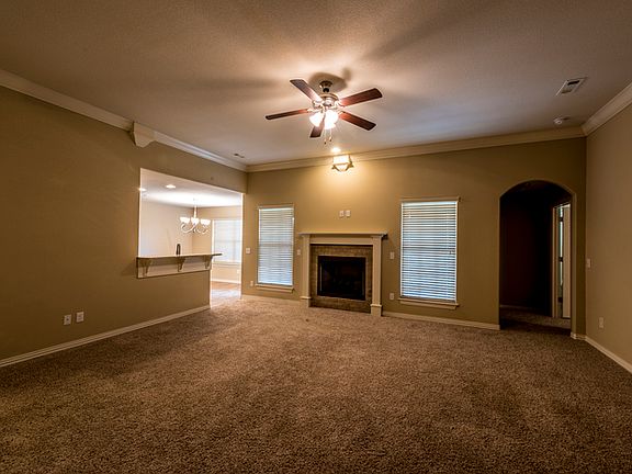 2nd image of 357 N Cold Harbor Ave