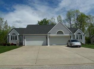 3266 Silverwood Dr, Saginaw, MI 48603