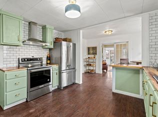 242 7th St, Bangor, ME 04401