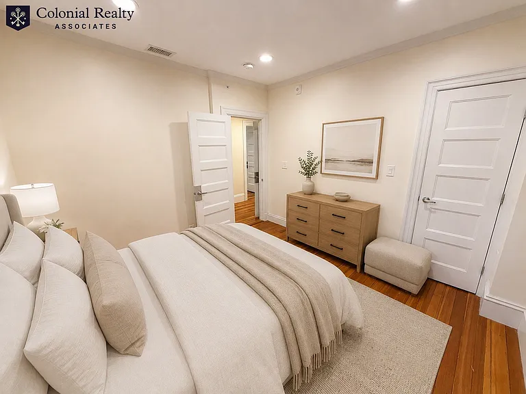 1616 Beacon St #4 — Photo 22