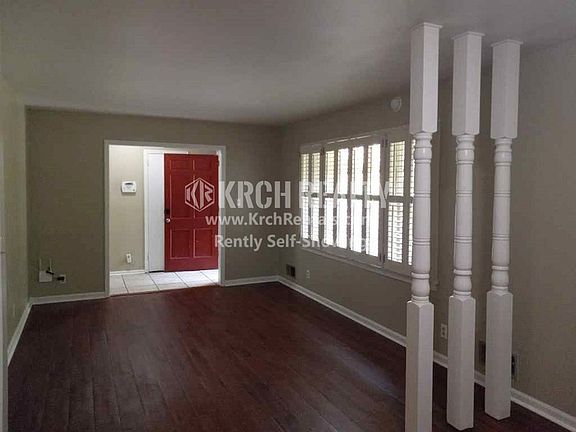 3rd image of 901 Glen Valley Dr