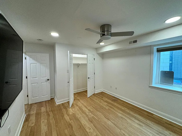 2nd bedroom_TV included