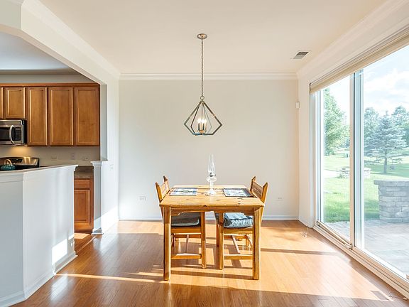 5th image of 860 Cascade Falls Dr