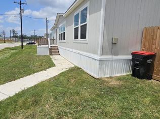 2033 Little Creek Way, Hockley, TX 77447