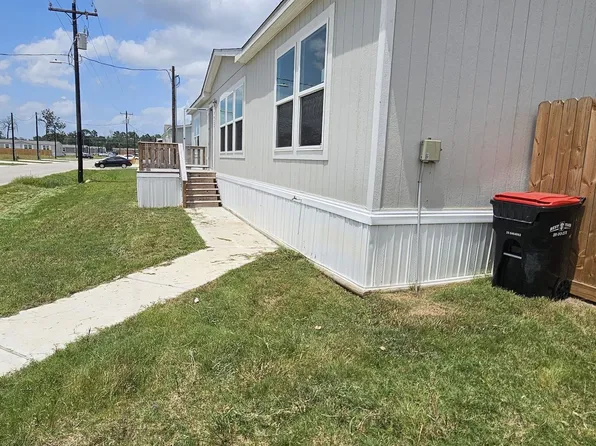 2033 Little Creek Way, Hockley, TX 77447
