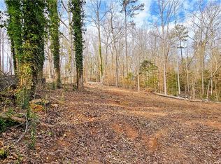 4 & 6 Whitney Ct, Slater, SC 29683