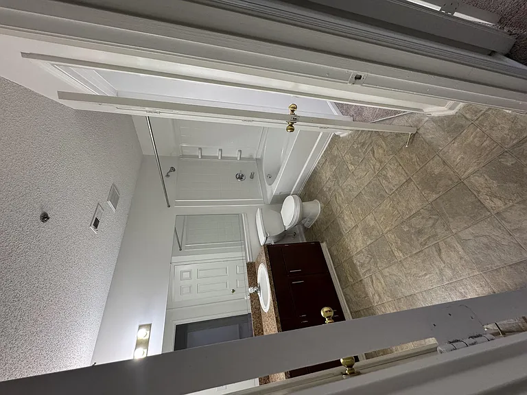 Wesley St. Claire Apartments at Lawrenceville — Photo 202