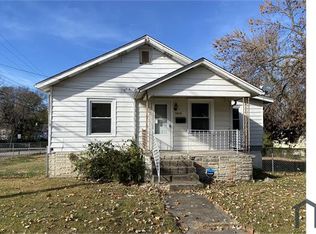 9659 Diamond Dr, Saint Louis, MO 63137