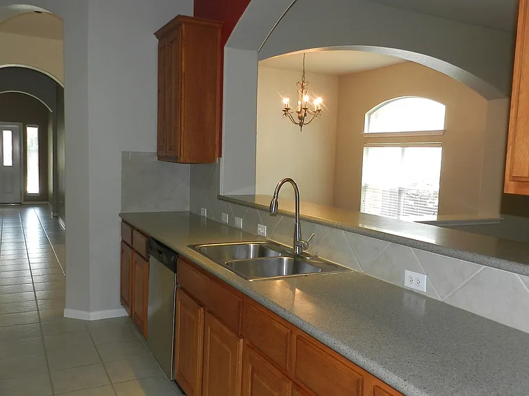 613 Hickory Run Dr — Photo 33