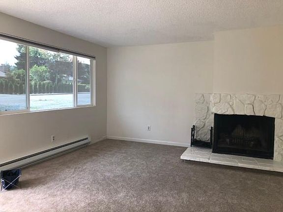 4th image of 534 10th Ave