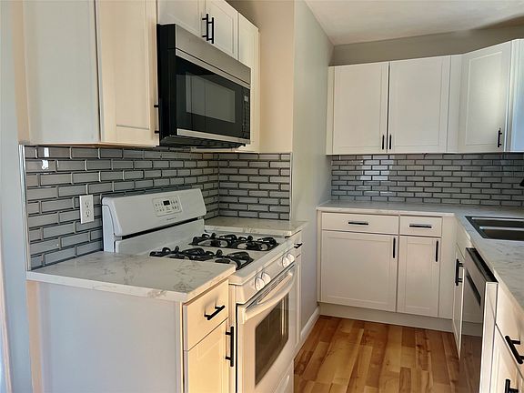5th image of 369 E 37th St