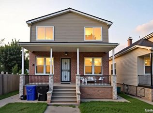 5589 Harold St, Hamtramck, MI 48212