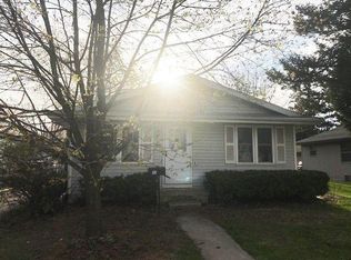 1021 Kansas St, Oshkosh, WI 54902