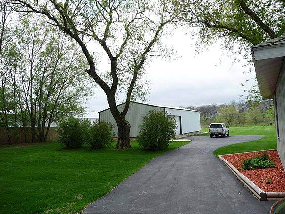 Large Pole Building with Electric and Heat
