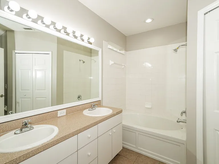 3202 Shamrock Park Pl — Photo 12