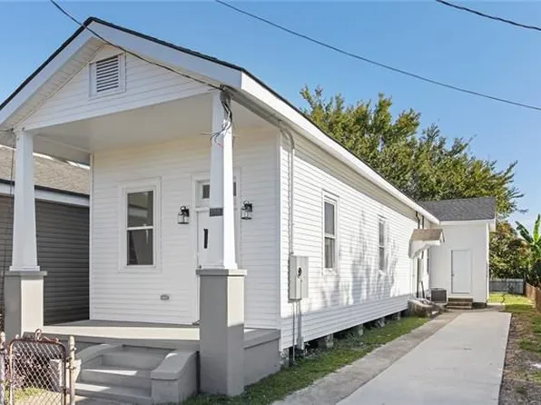 3508 4th St, Harvey, LA 70058