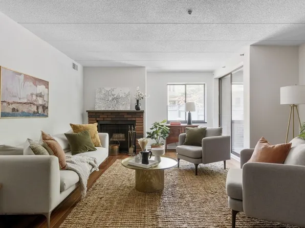 44 Concord Ave APT 202, Cambridge, MA 02138
