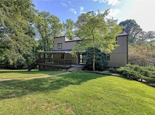 688 Bucktown Rd, Irwin, PA 15642