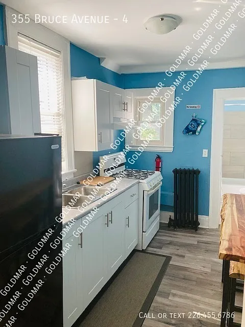 355 Bruce Ave #4