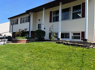 20 Peake Rd, Edison, NJ 08837