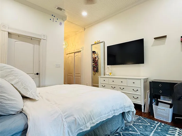 408 Short St — Photo 17