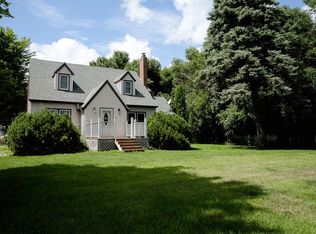 75457 410th St, Bird Island, MN 55310