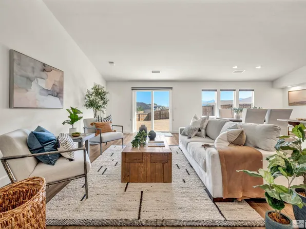 1419 Tule Peak Cir, Carson City, NV 89701