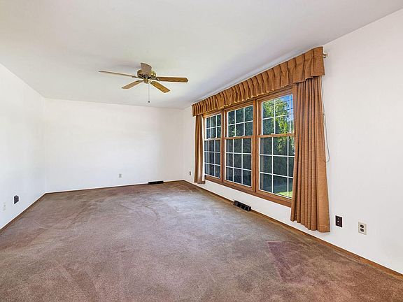 3rd image of 5401 W Cold Spring ROAD