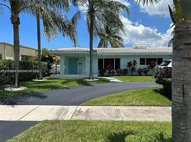 3790 Polk St, Hollywood, FL