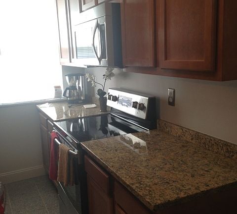 4th image of 77-79 W Hubbard Ave #18263382