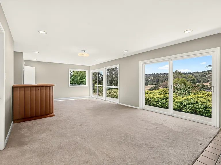 10420 Greenview Dr — Photo 33