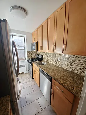 Rented by Smart NY Realty LLC | media 3