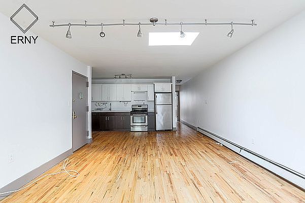 1st image of 70 Clarkson Ave #3N