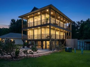 201 W Coco Loop, Pointblank, TX 77364