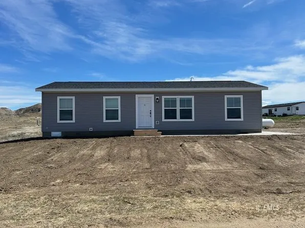 115 Lufborough Dr, Miles City, MT 59301