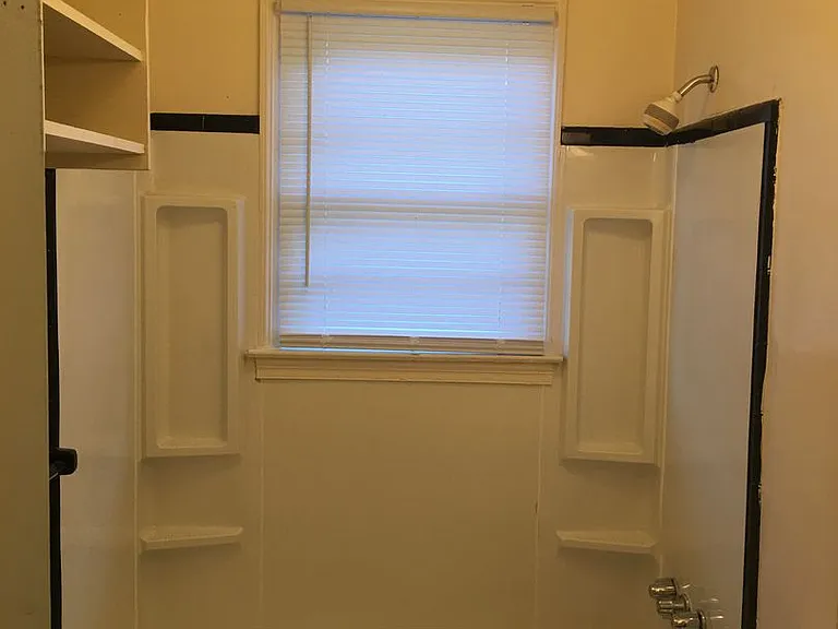 1201 Gordon Ave — Photo 6