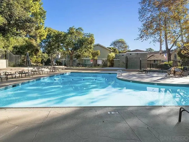 7866 Camino Huerta — Photo 6