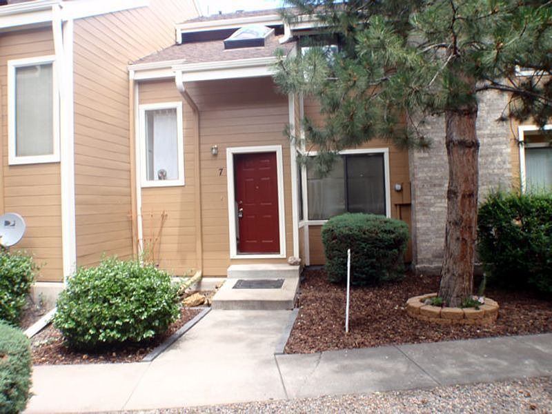 Exterior Entry