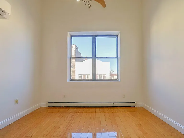 410 Central Ave #2D — Photo 4