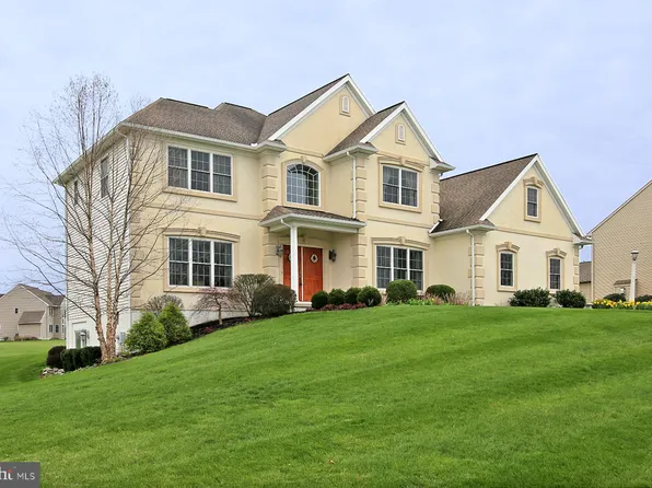 931 Meadowood Cir, Lebanon, PA 17042