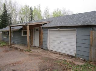 5744 Arnold Rd, Duluth, MN 55803