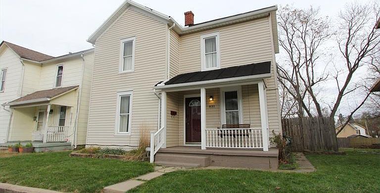 1st image of 831 E Pearl St